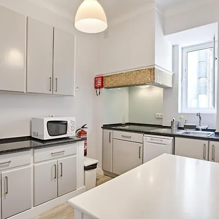 Bmyguest - Ambassador Boutique Ii